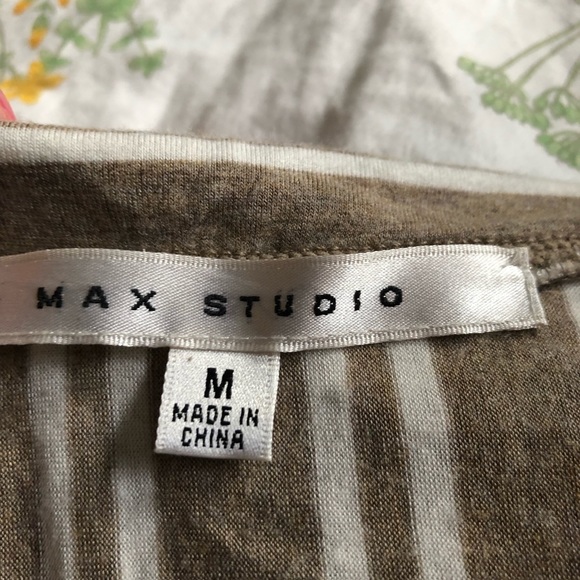 Tan and white stripped skater skirt, very soft - Picture 2 of 2